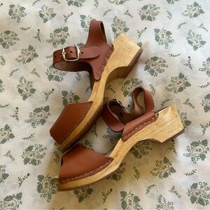 Mia Anja Clog in Brown Women’s EU 37 US 7